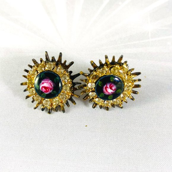 Vintage pink hand painted rose Guilloche enamel rhinestone cluster screw back - Picture 1 of 4